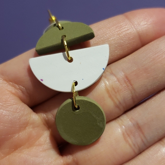 Navy and White Striped Green Earrings - Picture 5 of 7